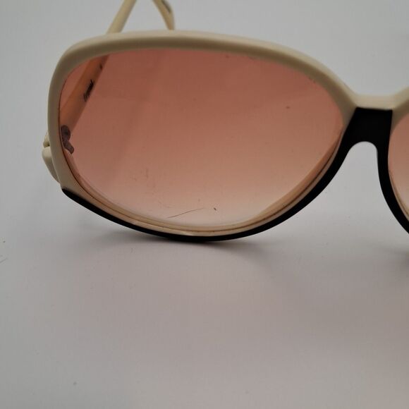 Vtg VIGNERI Sunglasses B color White/ Black Hong Kong Oversize Retro Rose Lens main image 8